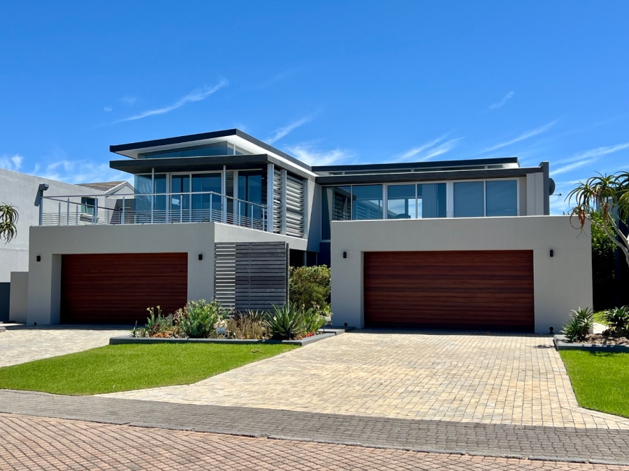 5 Bedroom Property for Sale in Oubaai Western Cape